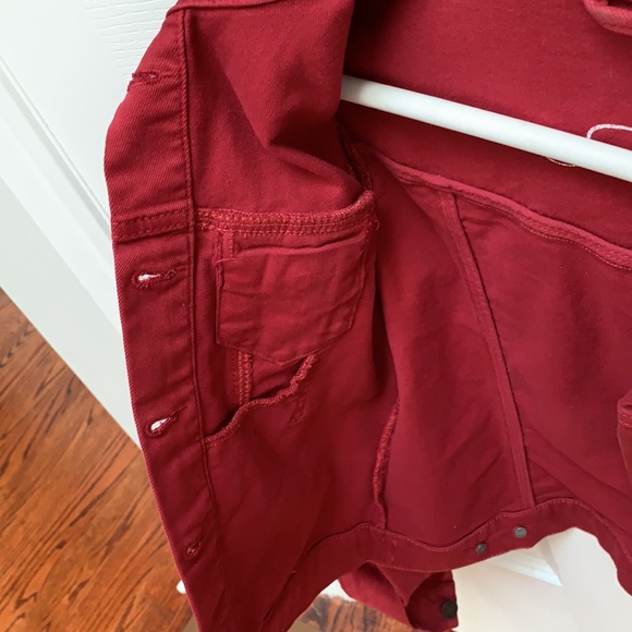 Mavi Jacket! - Picture 3 of 7